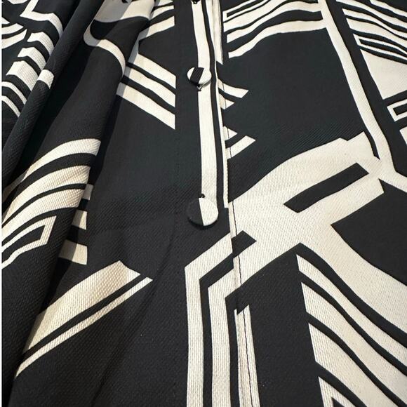 Gracia Women's Bold Geometric Print Maxi Skirt Black & White Size Large NWT - Picture 4 of 10